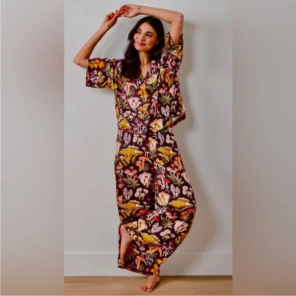 NWOT Printfresh Mushroom Medley Large/Tall Pajama Top & Bottoms Eco Satin - Picture 1 of 7